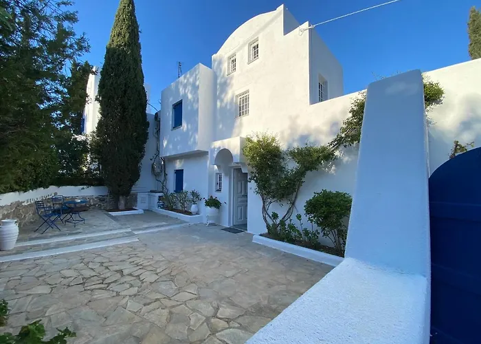 Retreat Villa By The Sea With Pool In Porto Heli