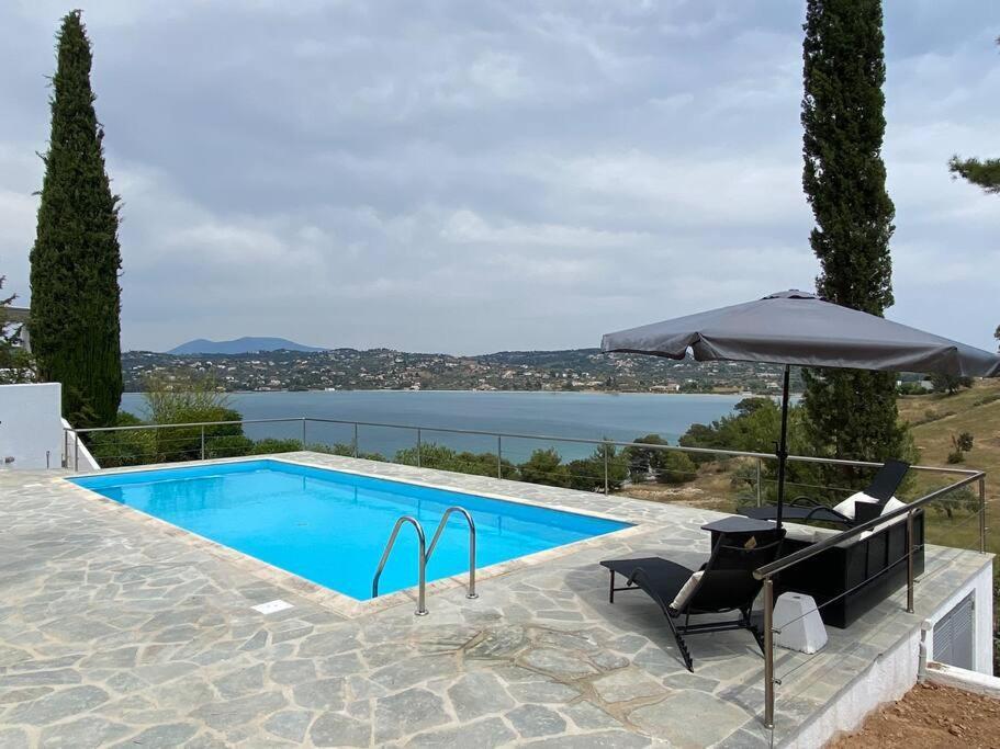 Retreat By The Sea With Pool In Villa *