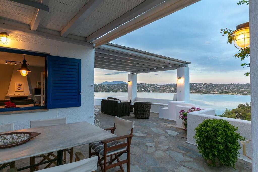 Villa Retreat By The Sea With Pool In Porto Heli